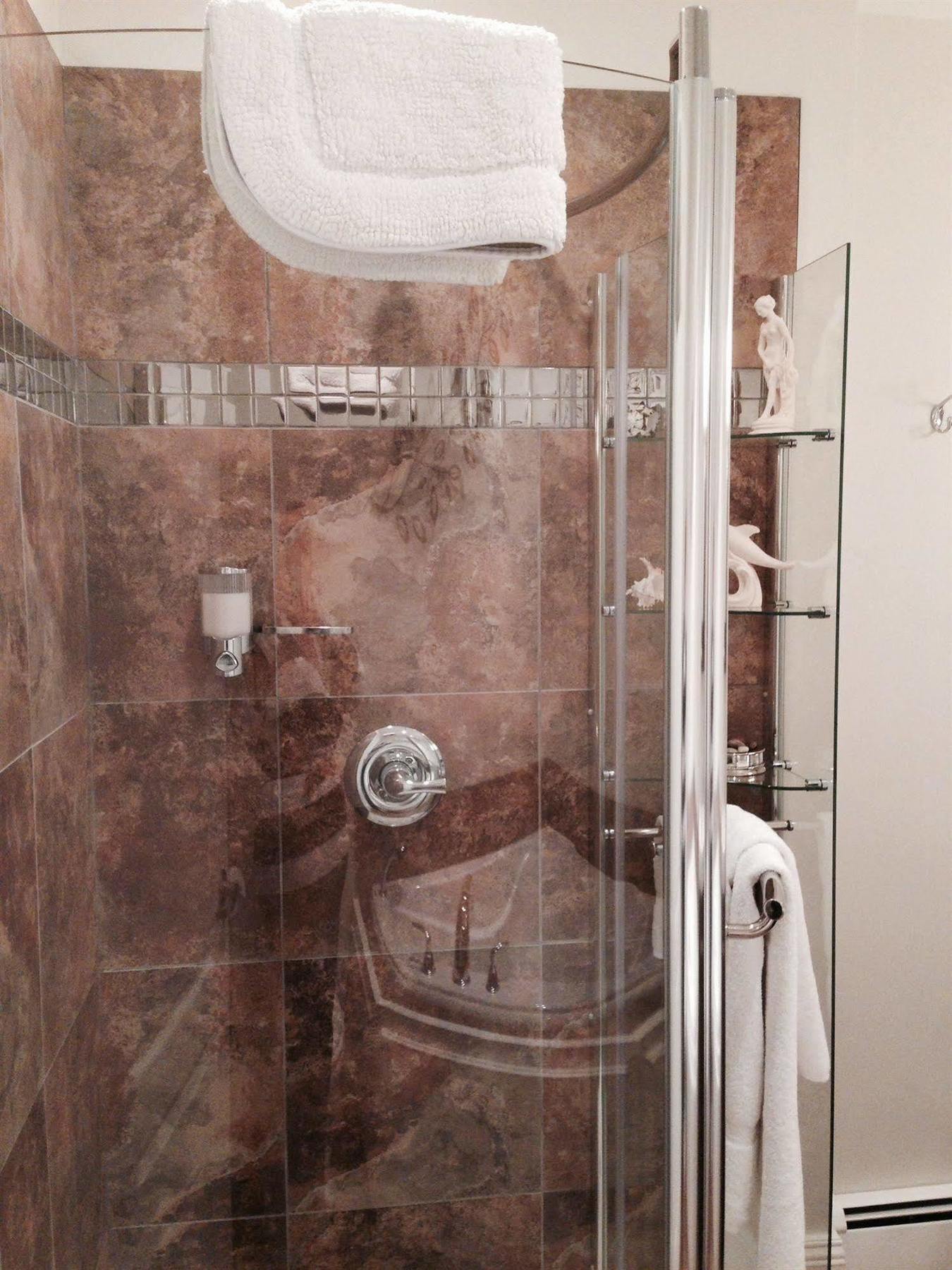 Driftwood Heights B&B Съмърсайд Екстериор снимка